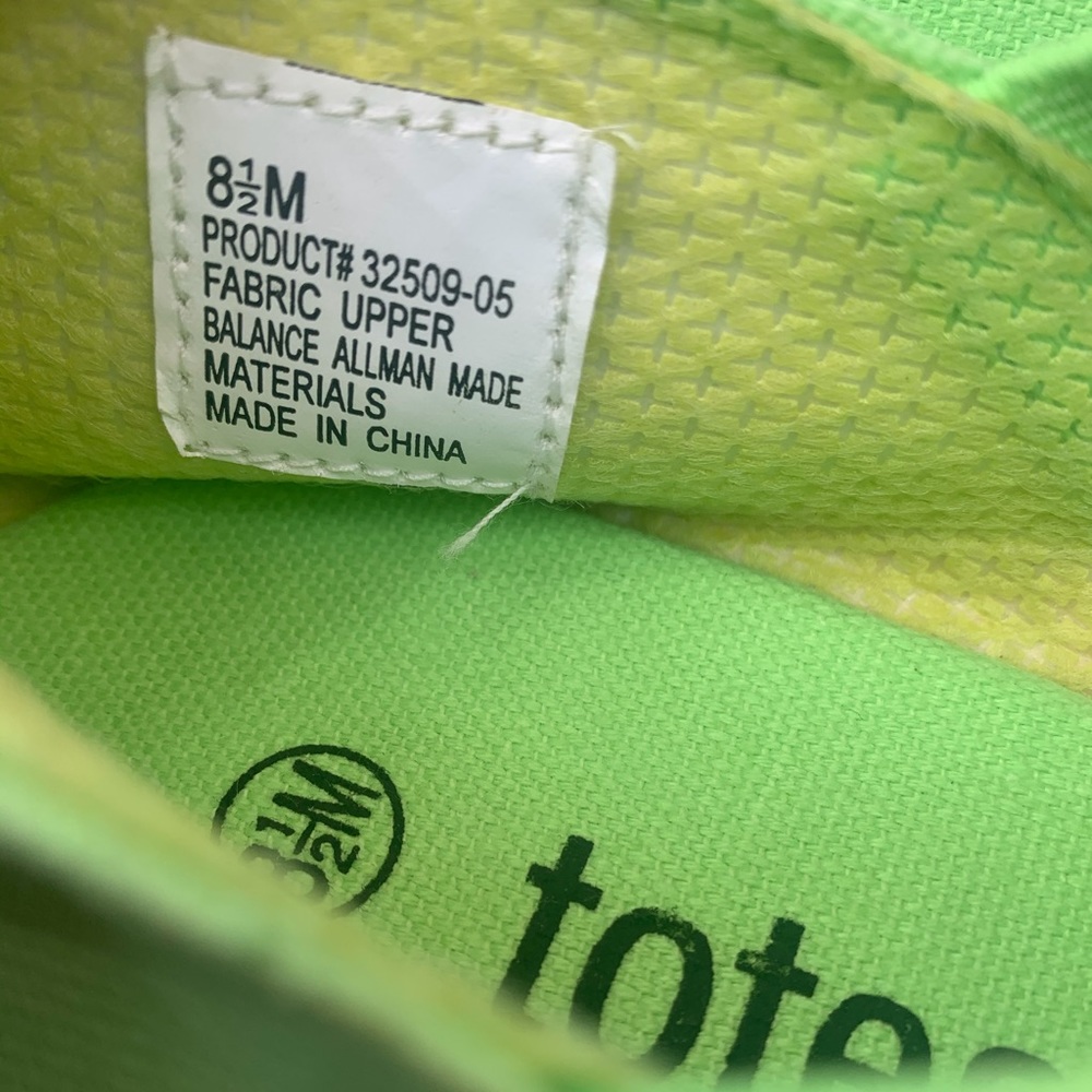 NEW totes shoes - sz 8.5 - Picture 8 of 8